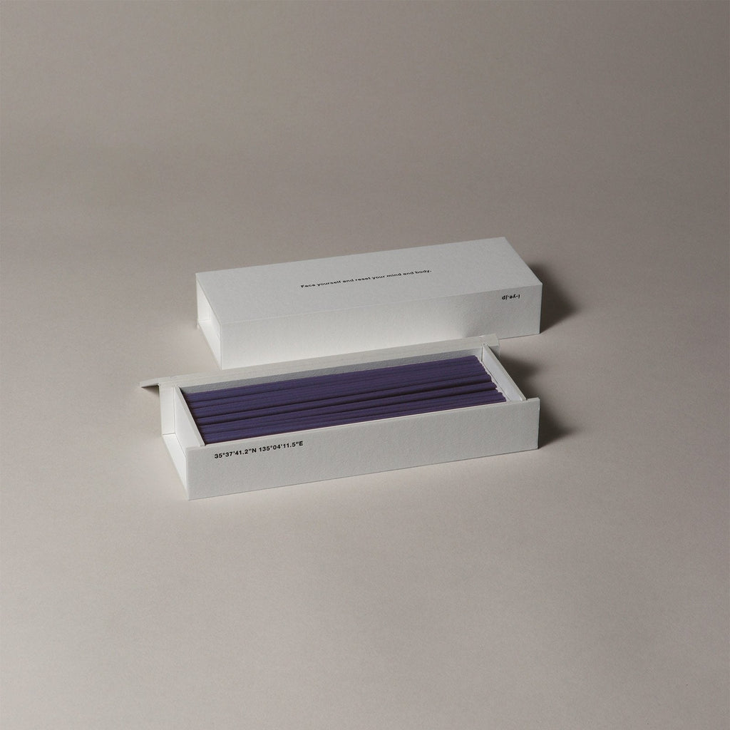 IYE agarwood incense packaging open displaying 50 sticks in deep purple hue on neige background