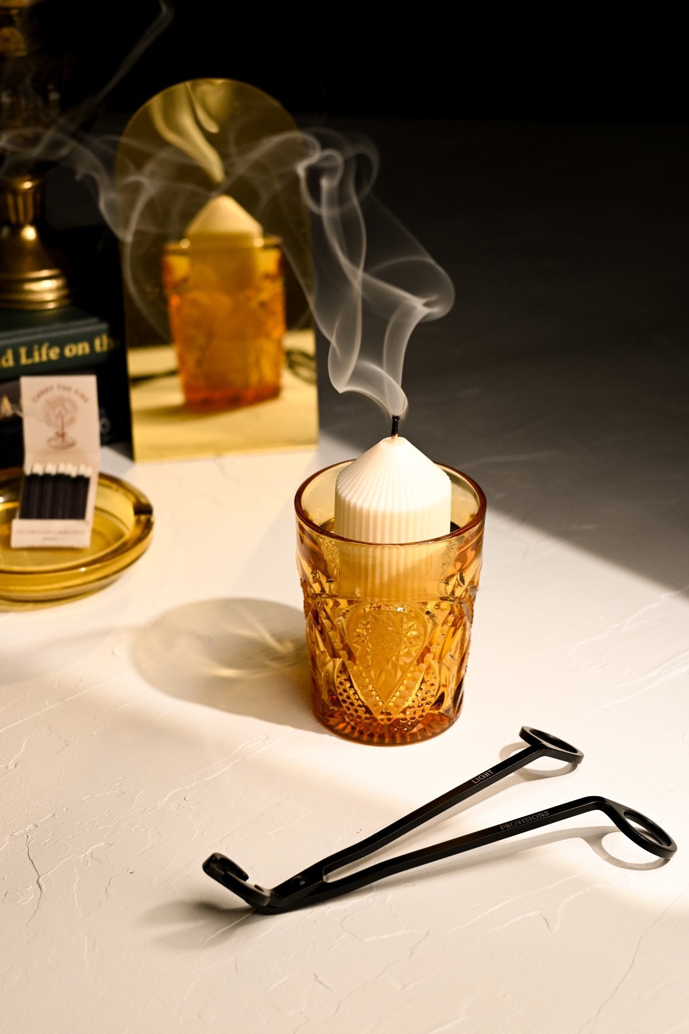 Oak & Currant Candle