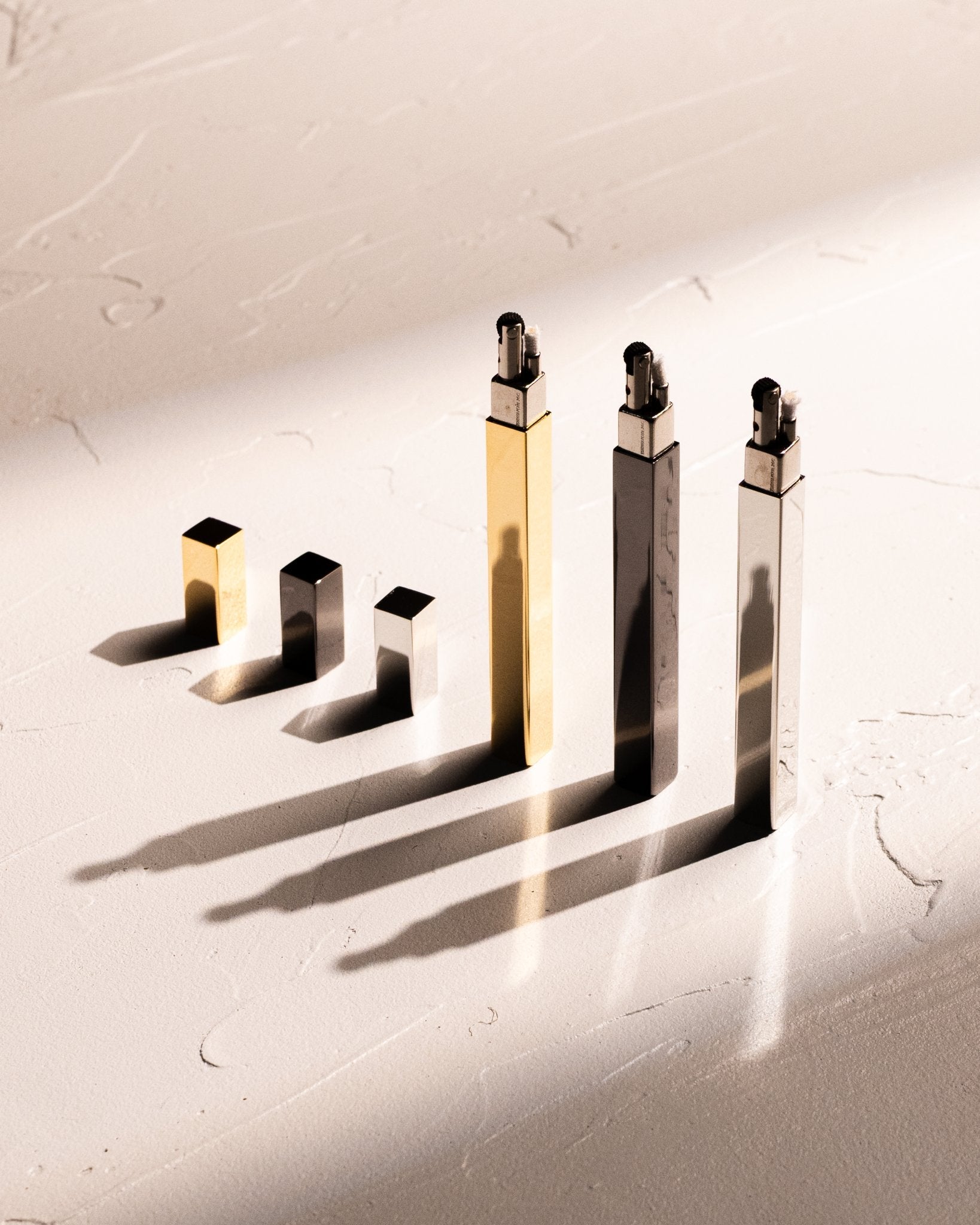 Open Box Tsubota Pearl Lighters - Queue - Black