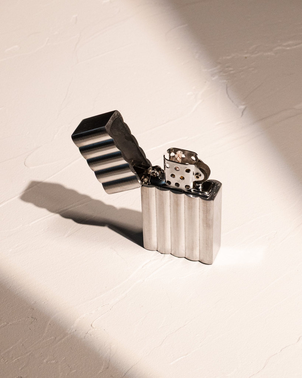 Tsubota Pearl Aluminum Wave Lighter